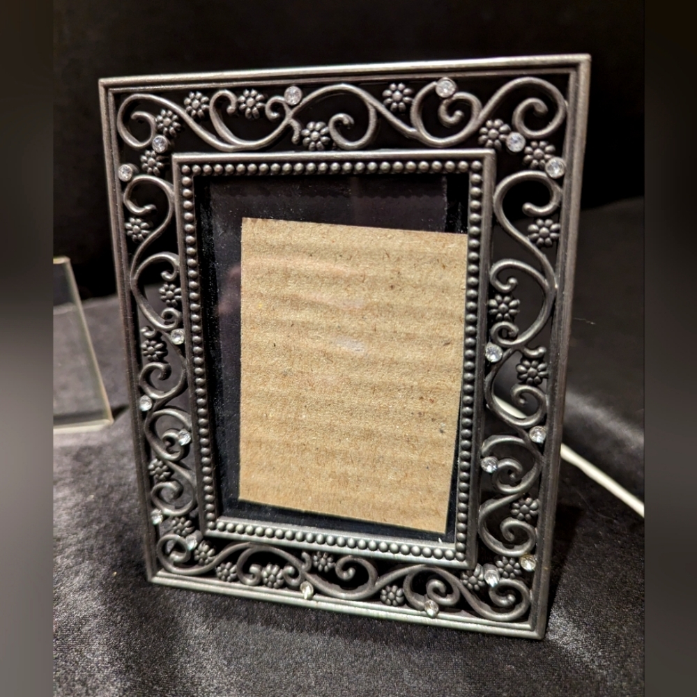 Small Frame